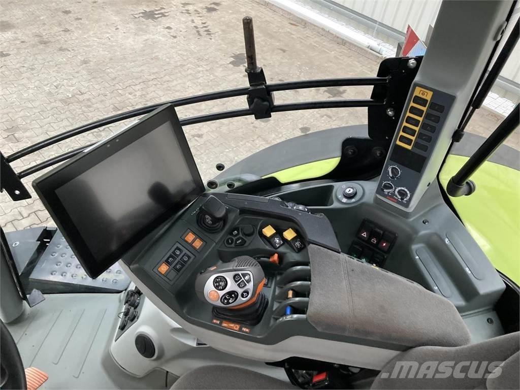 CLAAS Axion 870 Traktorid