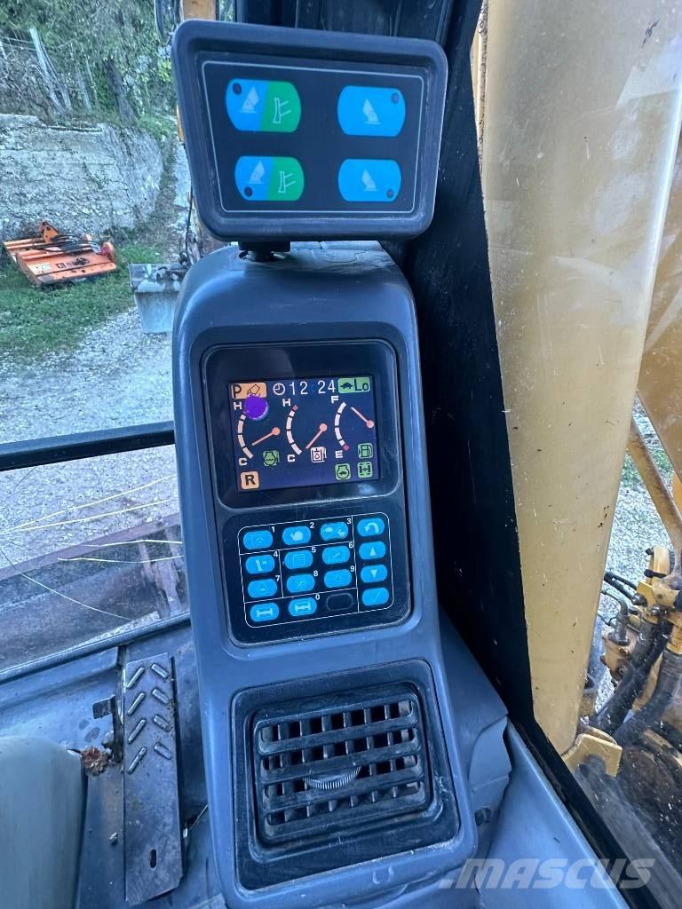 Komatsu PW 160-7E0 Ratasekskavaatorid