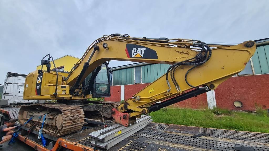 CAT 318 FL Roomikekskavaatorid