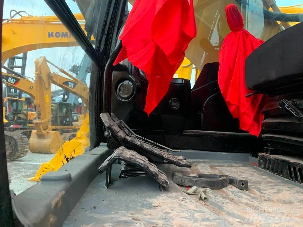CAT 325 D Roomikekskavaatorid