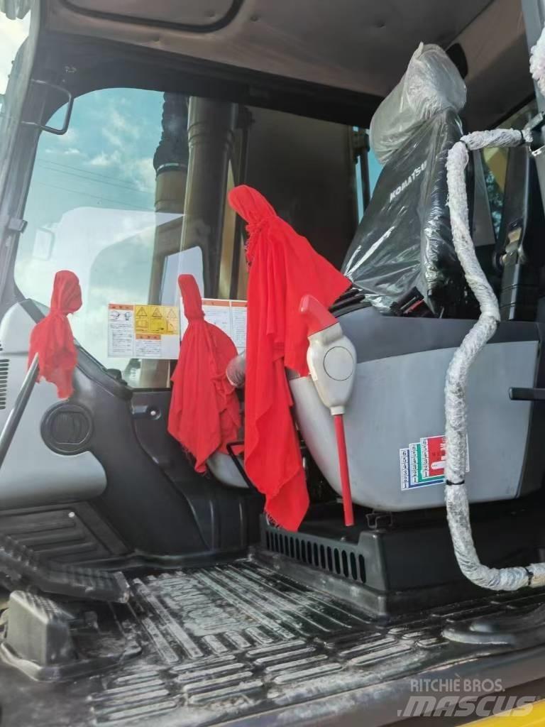 Komatsu 200-8 Roomikekskavaatorid