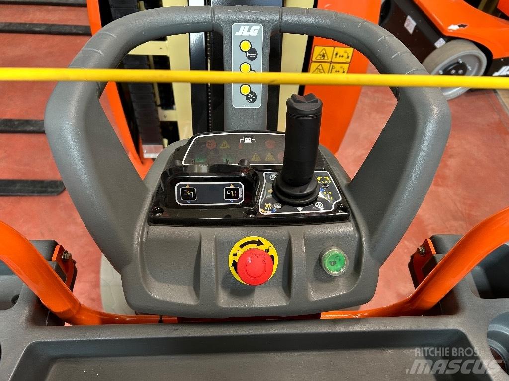 JLG Toucan 10 E-L Vertikaalsed mast tõstukid