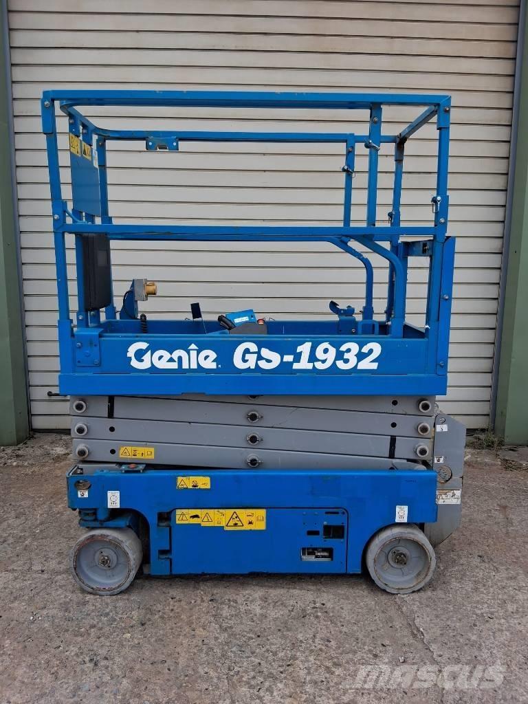 Genie GS 1932 Käärtõstukid