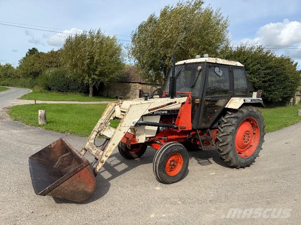 David Brown 1390 Traktorid
