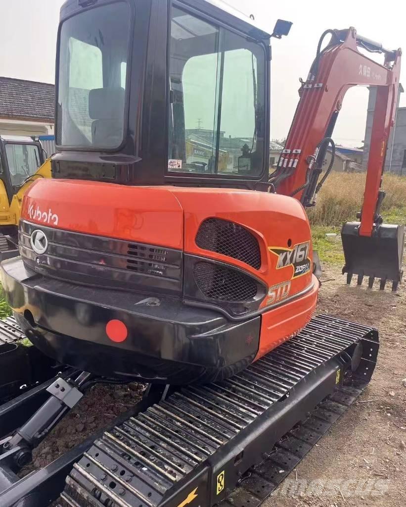 Kubota 161 Roomikekskavaatorid