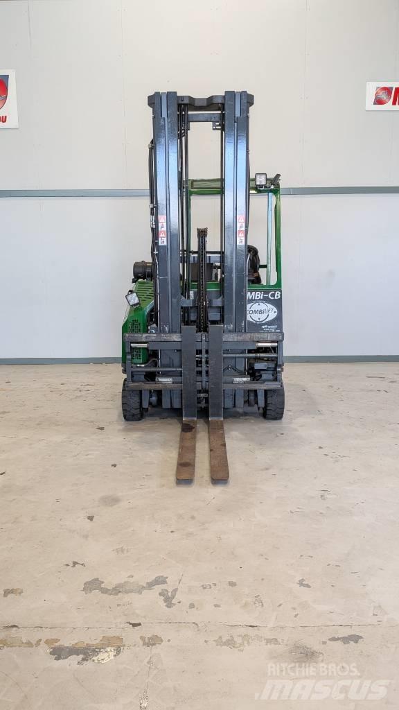 Combilift CB 3000 Neljasuuna lükandmastiga tõstukid