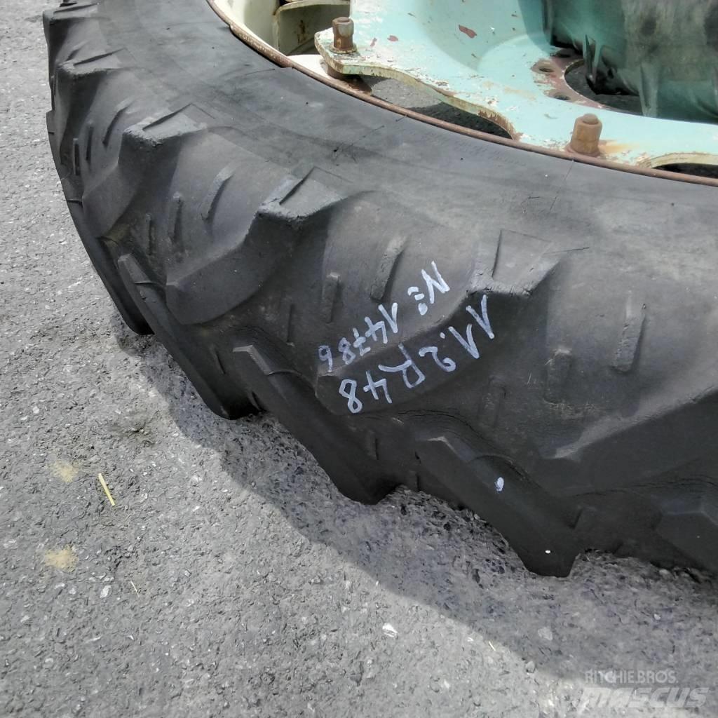 Kleber 11.2R48 Rehvid, rattad ja veljed