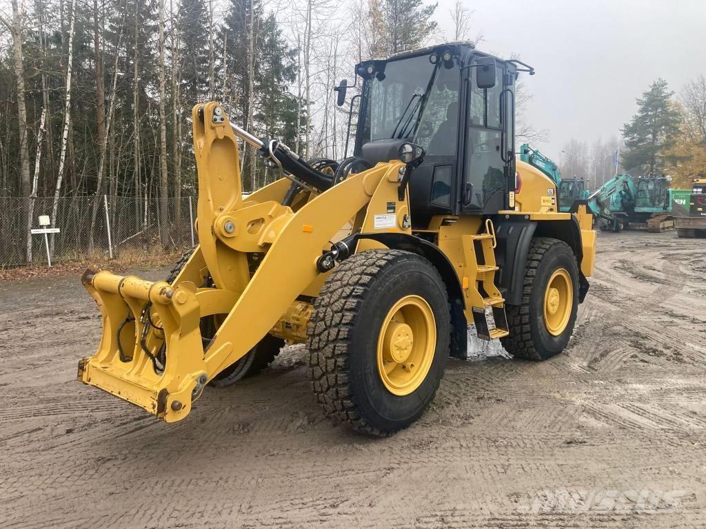 CAT 920 Rataslaadurid