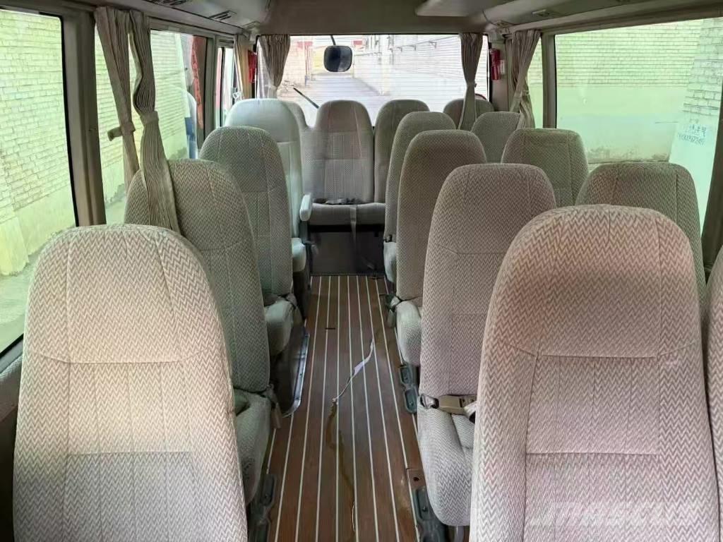 Toyota Coaster Bus Väikebussid