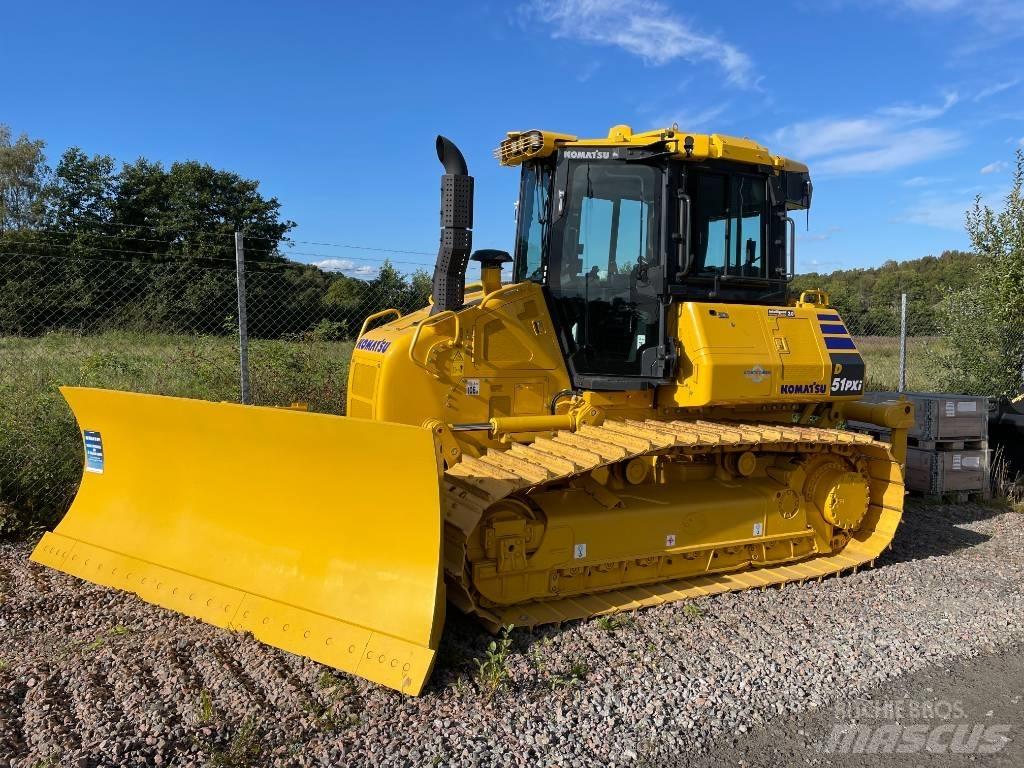 Komatsu D 51 PXi Buldooserid