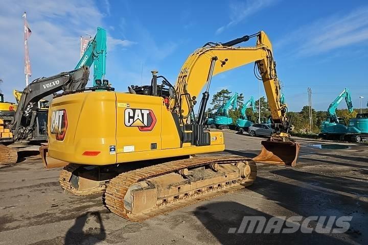 CAT 330 Roomikekskavaatorid