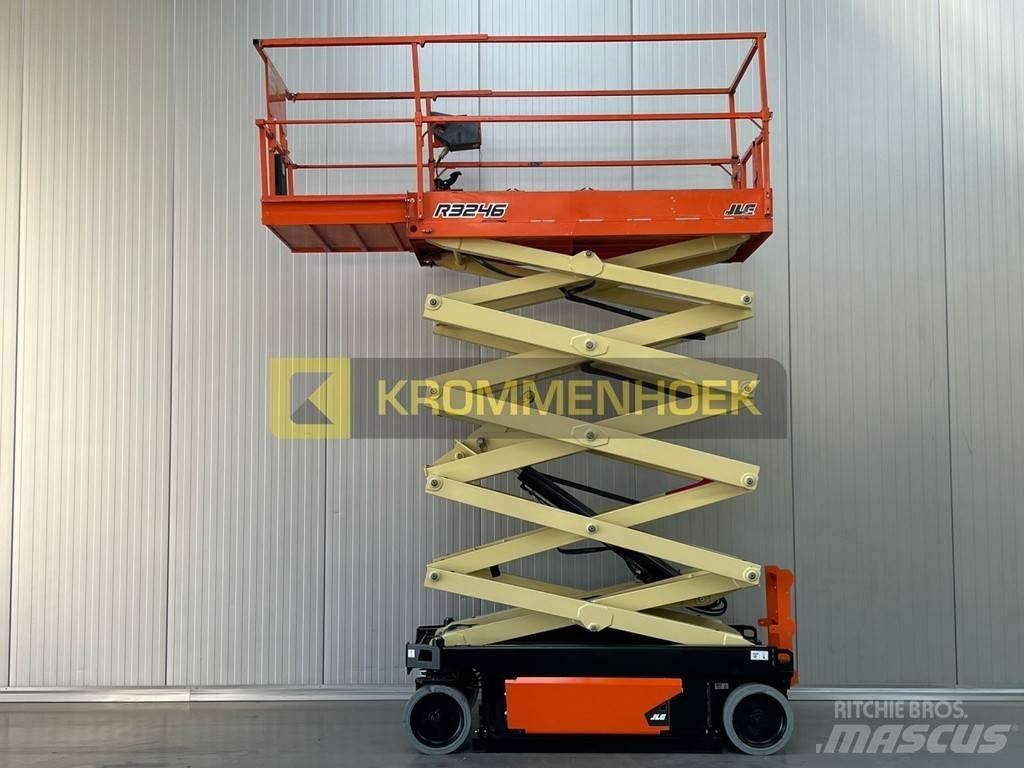 JLG R 3246 Käärtõstukid