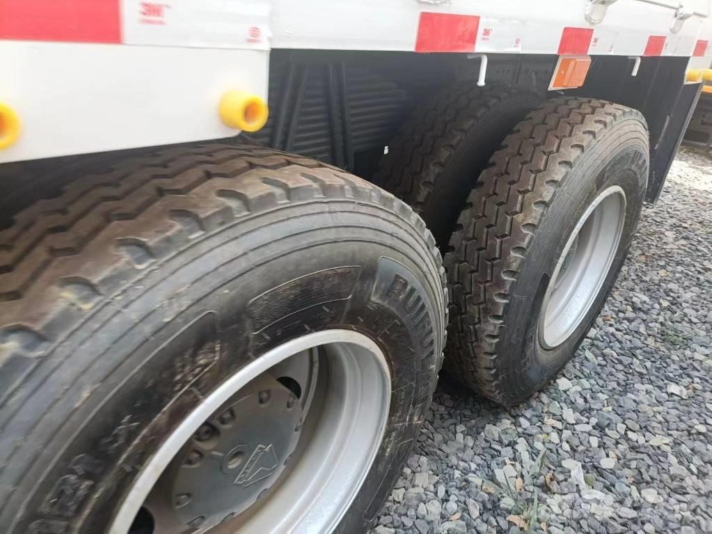 Howo 371 Vintsid, telfrid ja materjaliliftid