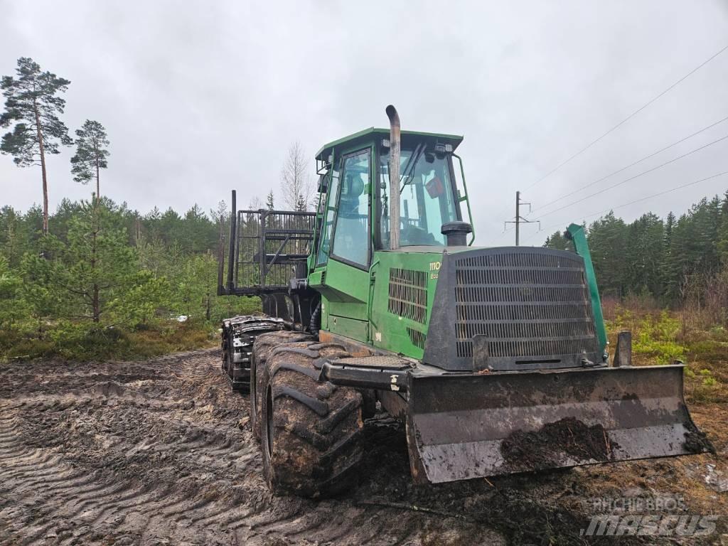 John Deere 1110 D Forwarderid