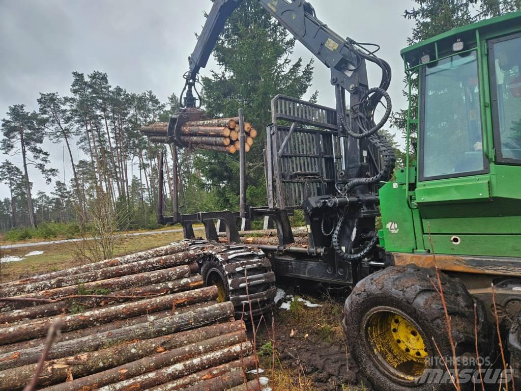 John Deere 1110 D Forwarderid