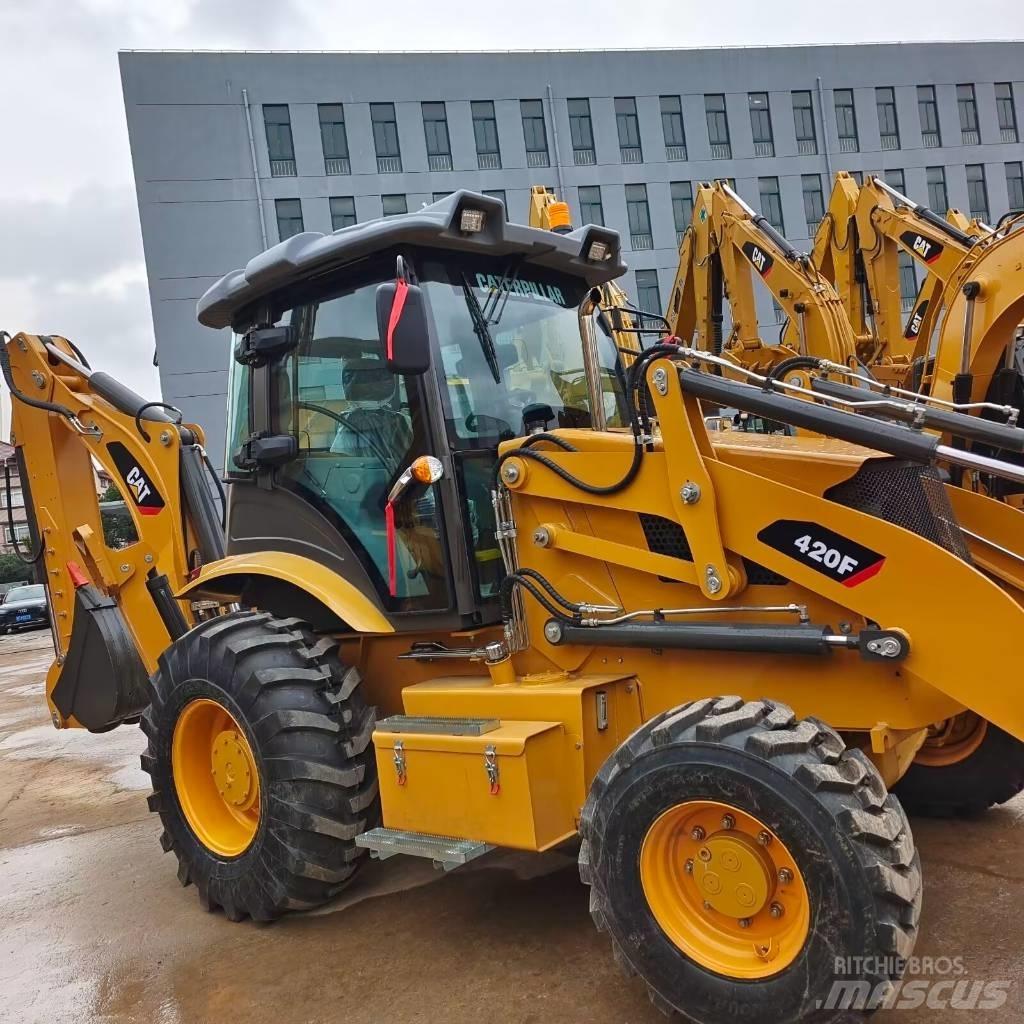 CAT 420 F Ekskavaatorlaadurid
