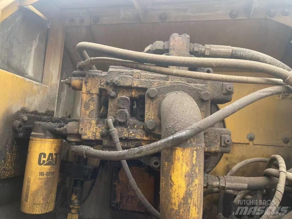 CAT 330 B L Roomikekskavaatorid