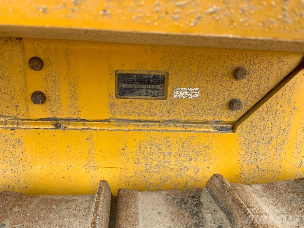 DEERE 750K Buldooserid