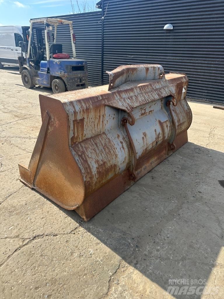 Volvo 2500mm Kopad