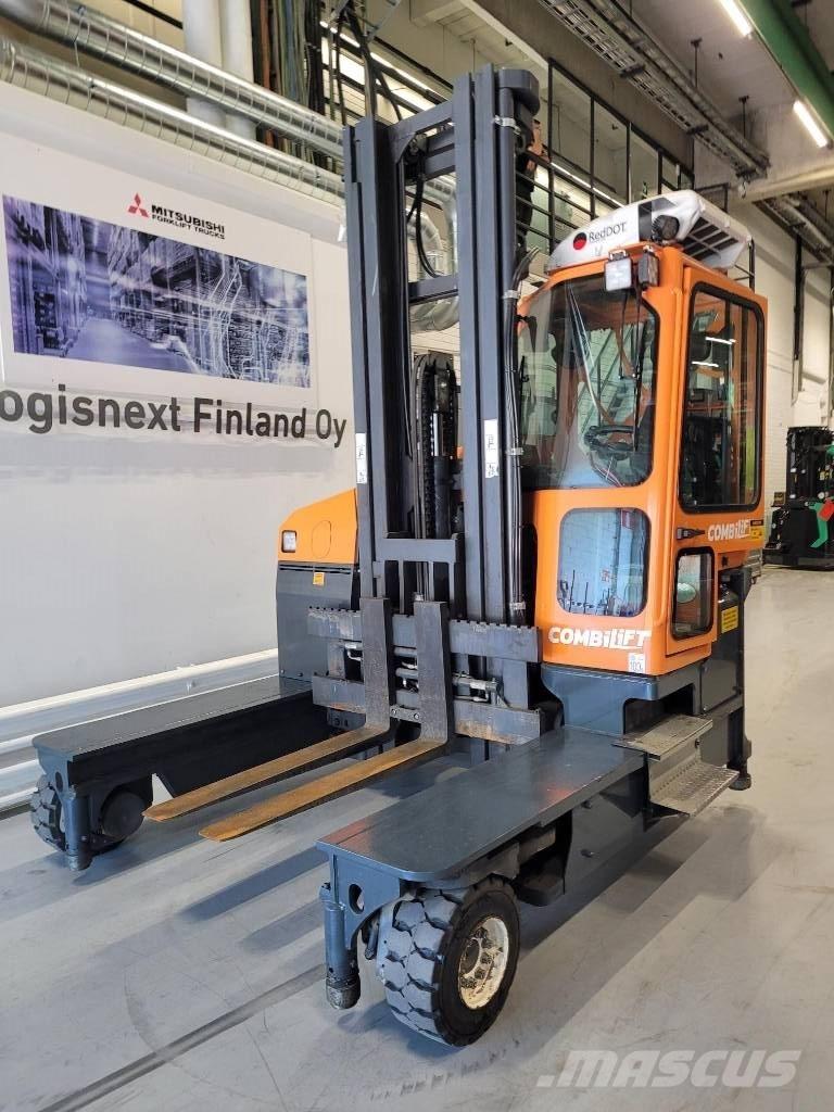 Combilift C 4000 Neljasuuna lükandmastiga tõstukid
