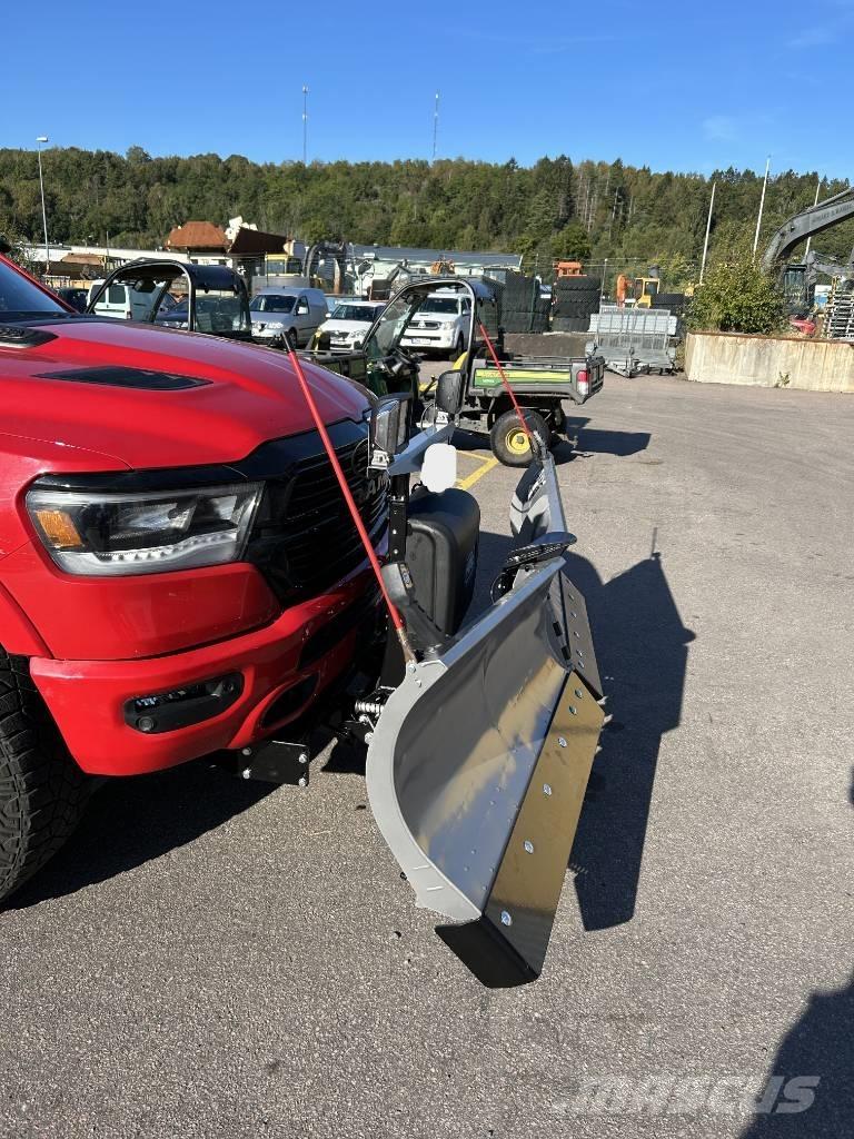 Hilltip Vikplog Lumesahad