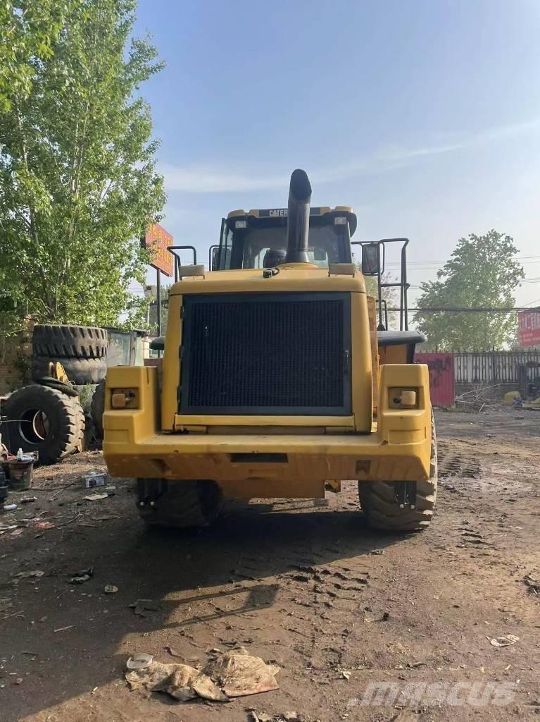 CAT 966 Ratasekskavaatorid
