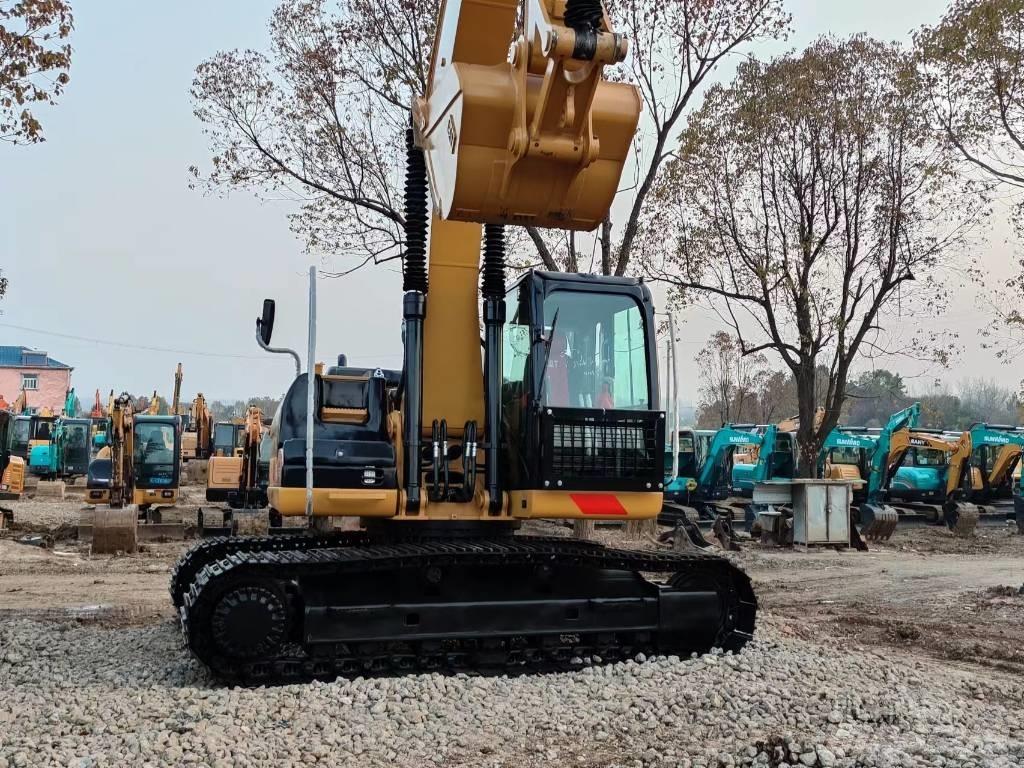 CAT 320 D Roomikekskavaatorid