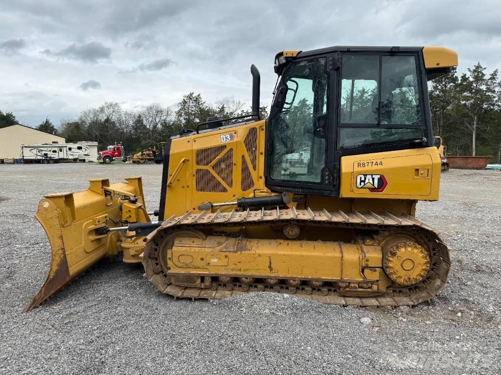 CAT D3 Buldooserid