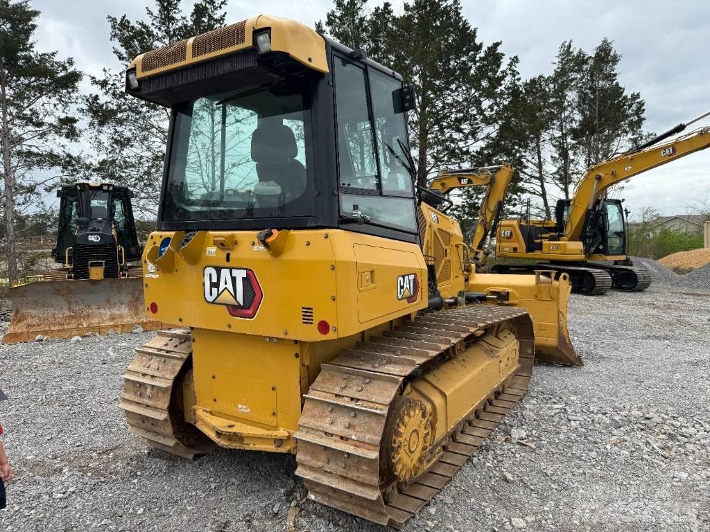 CAT D3 Buldooserid