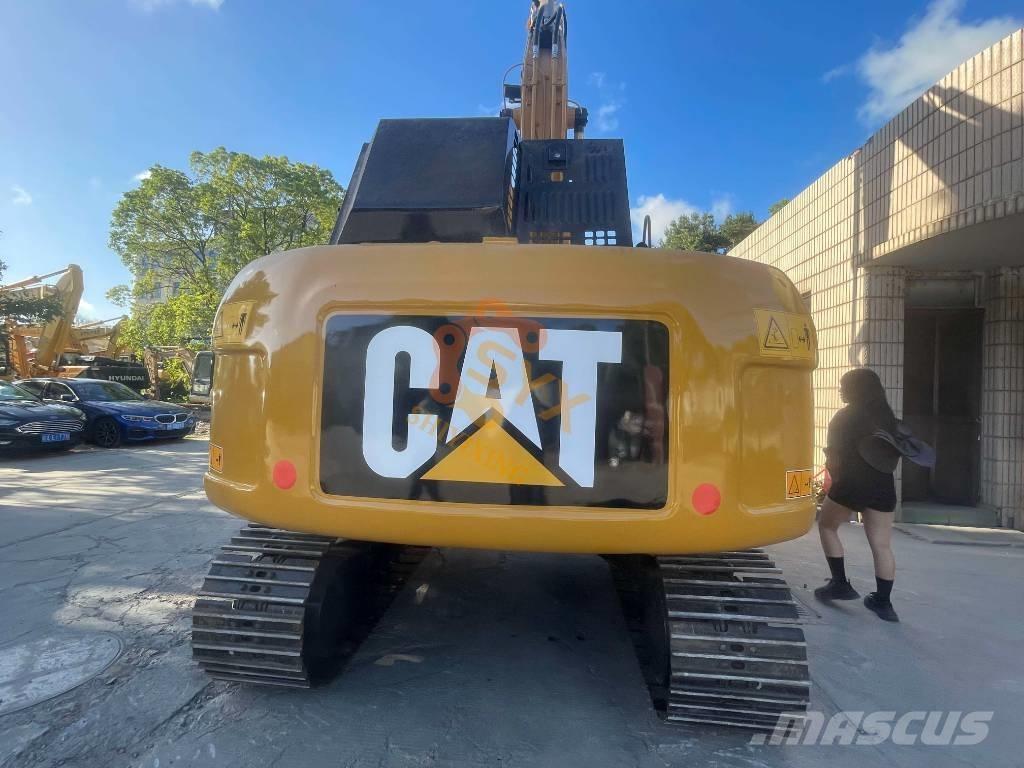 CAT 312D Roomikekskavaatorid