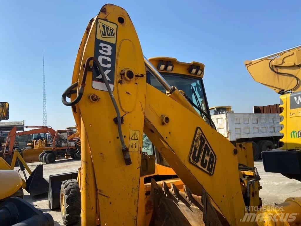 JCB 3 CX Ekskavaatorlaadurid