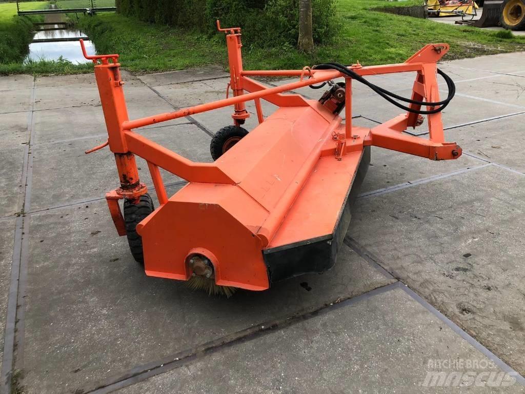 Holaras H-220-V Tänavapuhastusmasinad