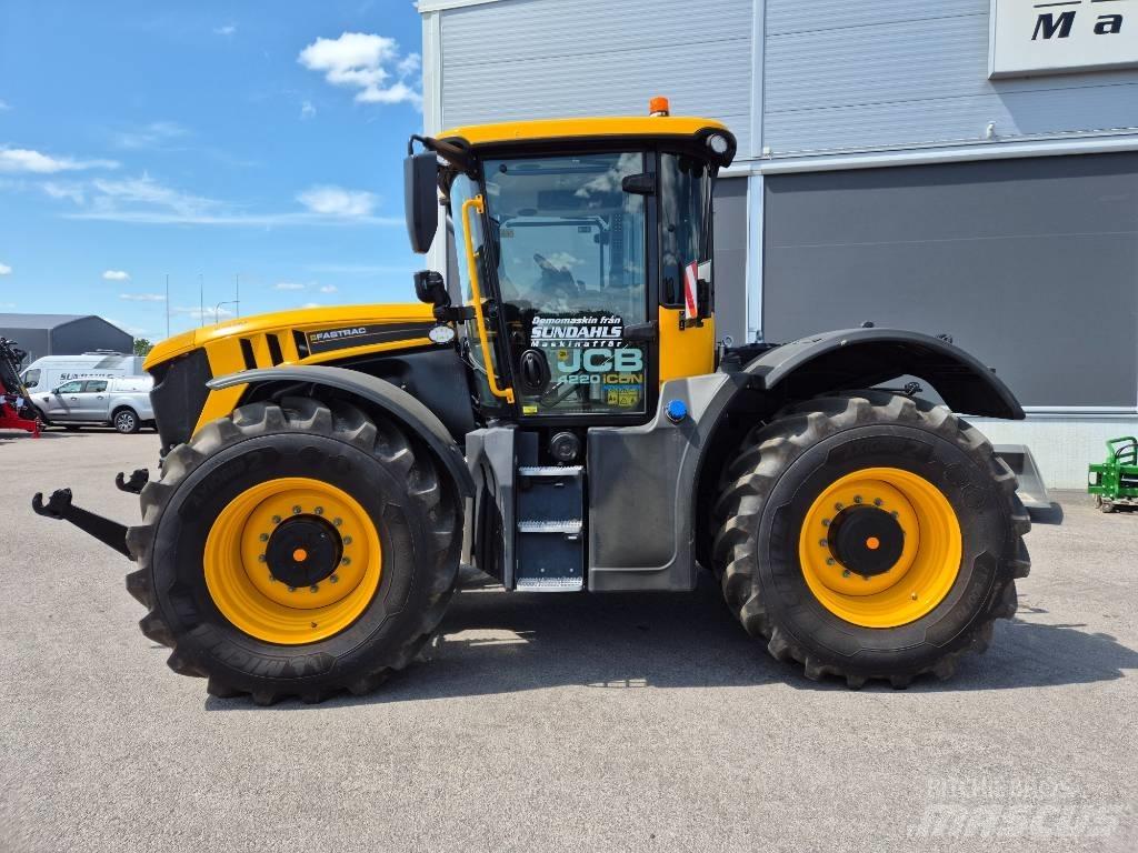 JCB Fastrac 4220 Traktorid
