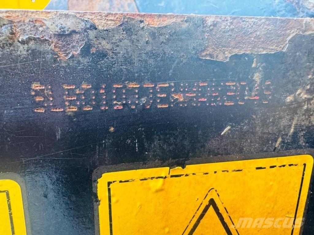 JCB 6 T Väikekallurid