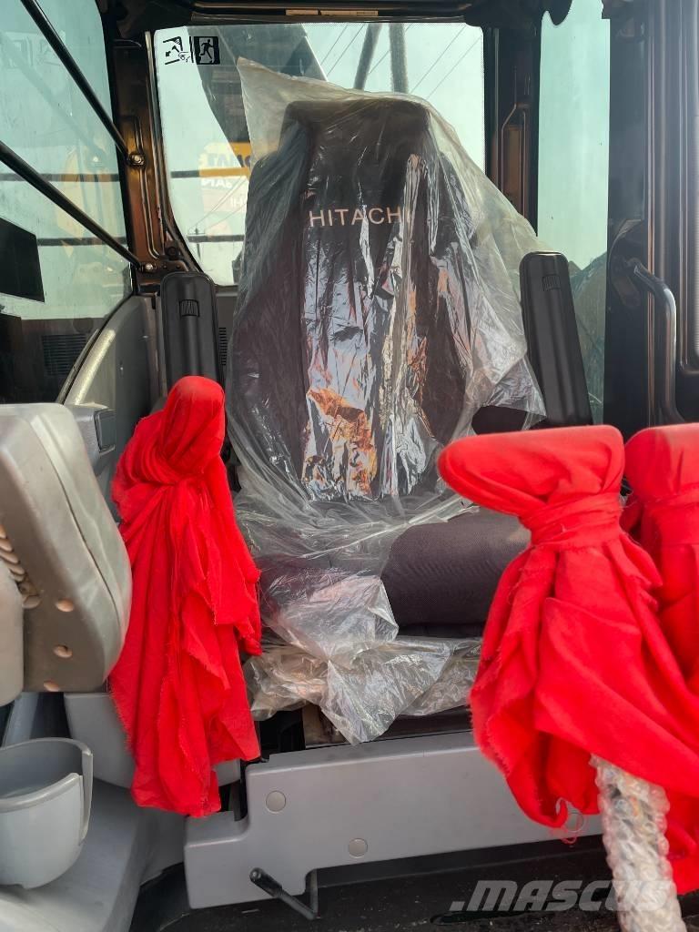 Hitachi ZX 240 Roomikekskavaatorid