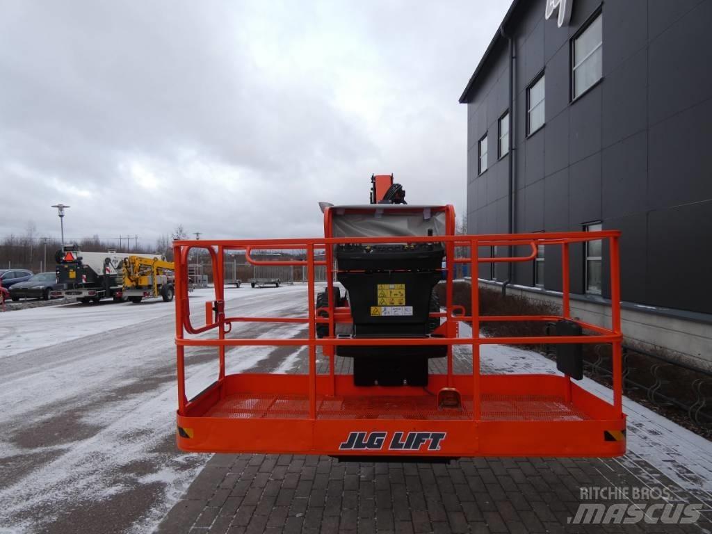 JLG 660 SJ Bomlift Iseliikuvad poomtõstukid