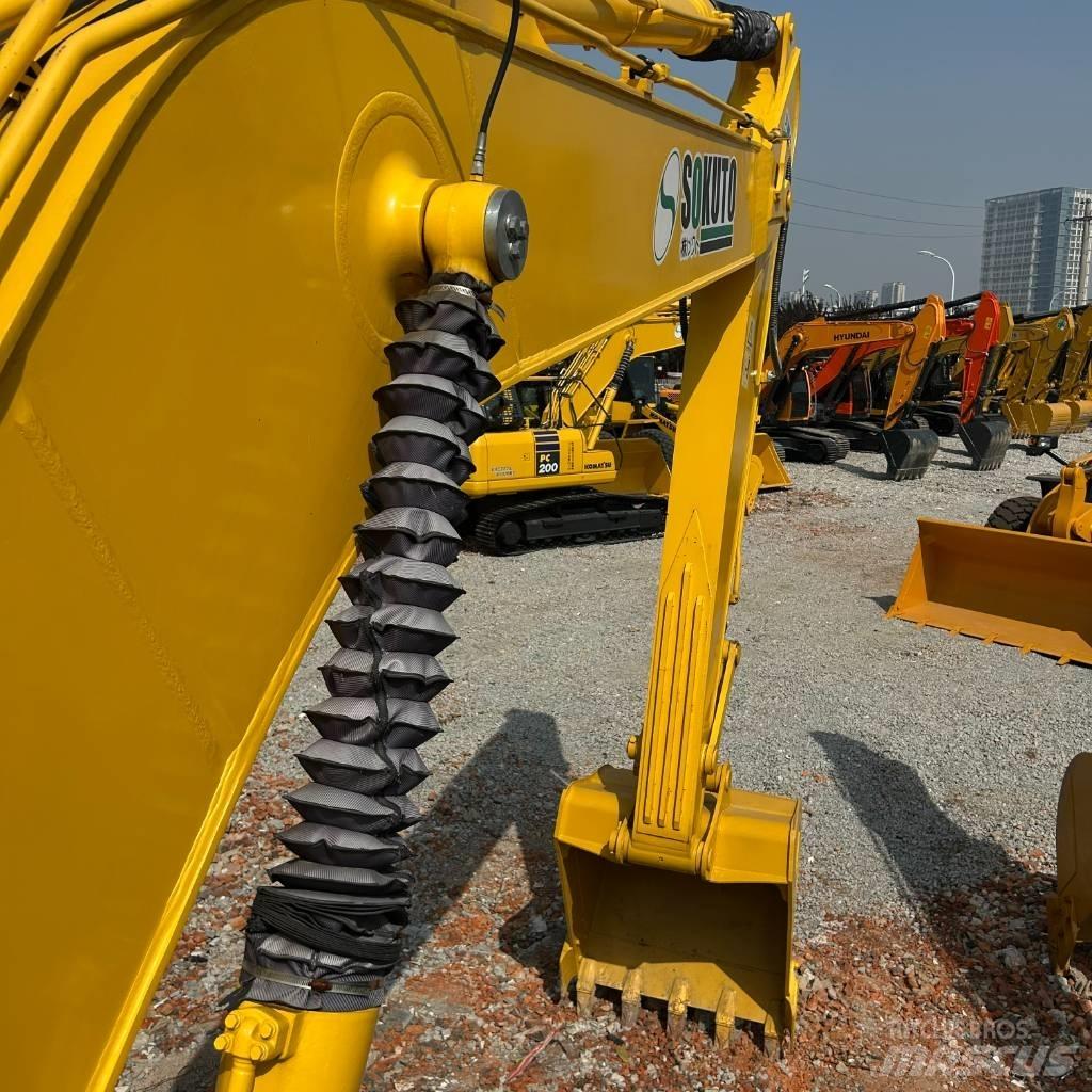 Komatsu 210-8 Roomikekskavaatorid