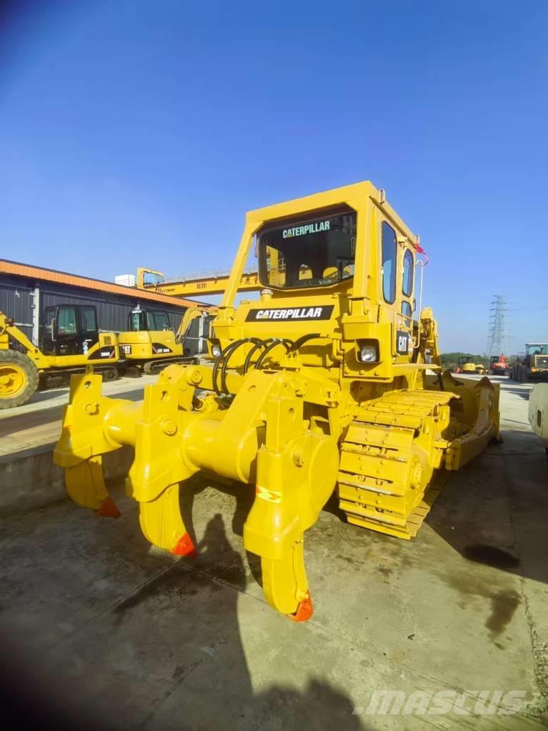 CAT D 8 K Buldooserid