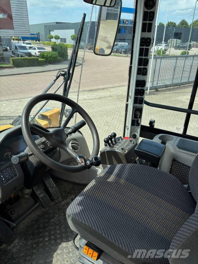 Volvo L 70 F Rataslaadurid