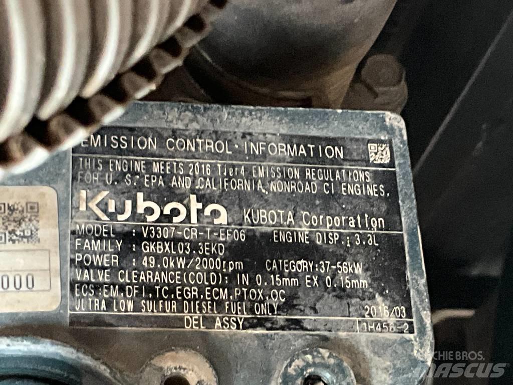 Kubota KX 080-4 Väikeekskavaatorid 7t-12t