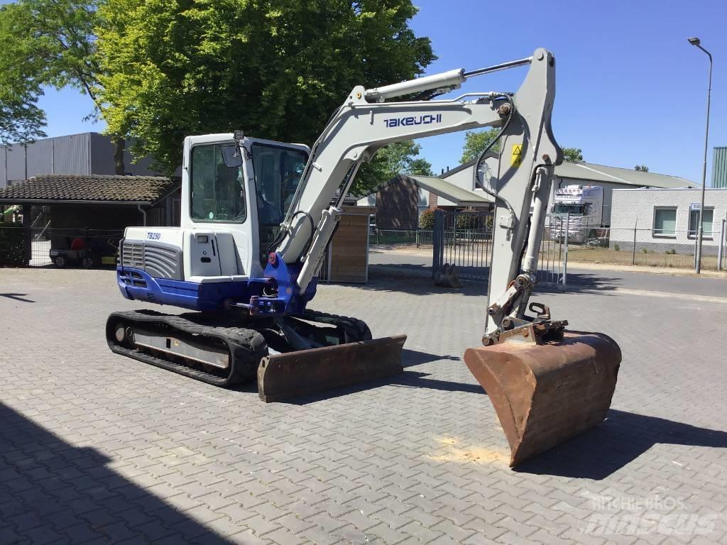 Takeuchi TB 250 Miniekskavaatorid < 7 t