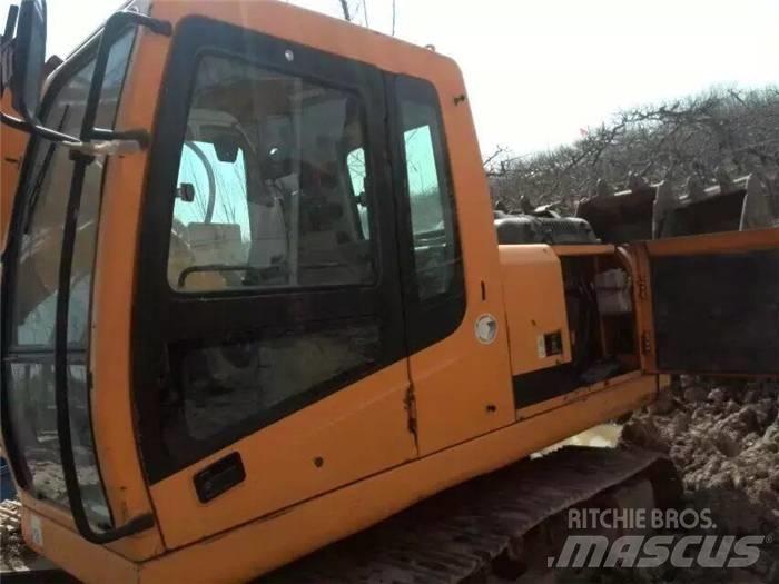 Hyundai R220LC-7 Roomikekskavaatorid