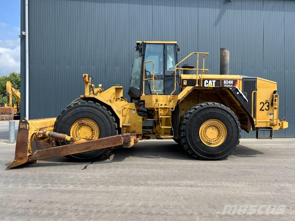 CAT 824 H Ratasbuldooserid