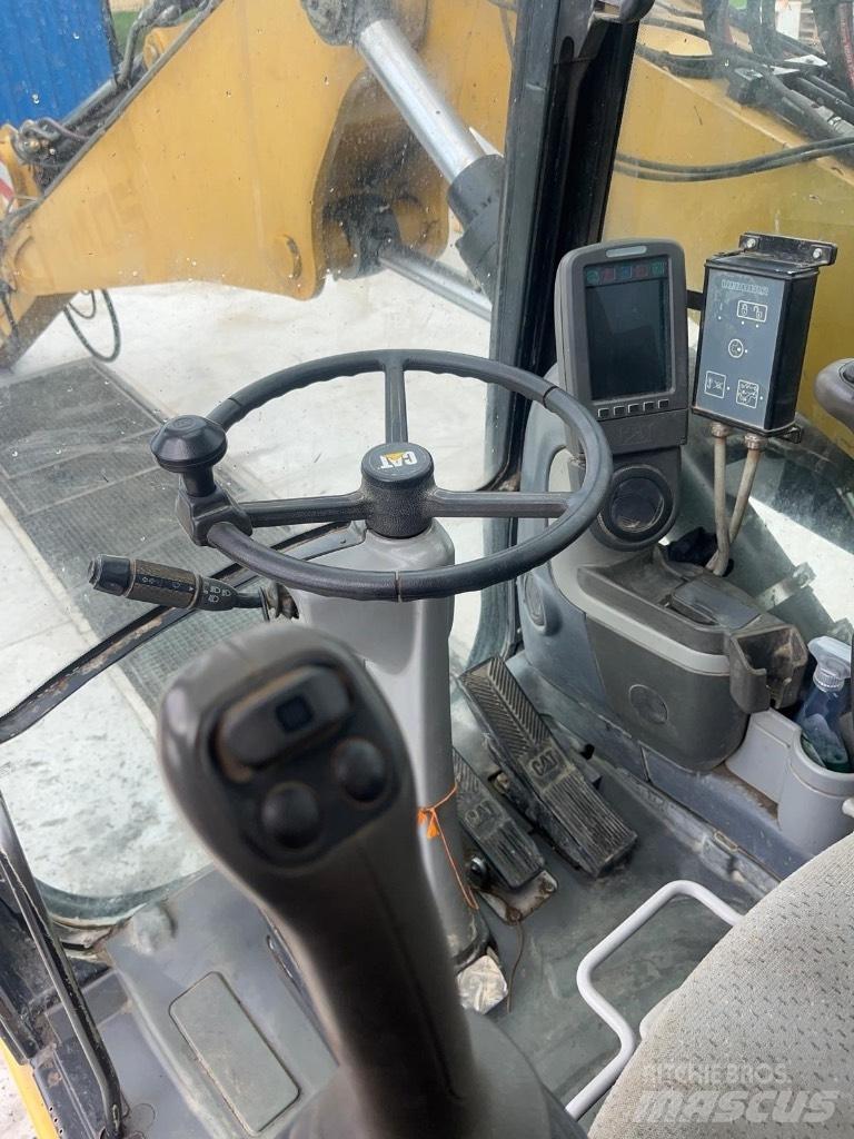 CAT M 313 D VAH Ratasekskavaatorid