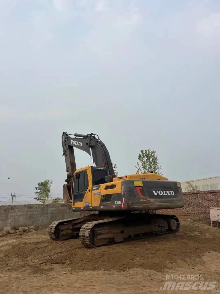 Volvo EC 290 B LC Roomikekskavaatorid