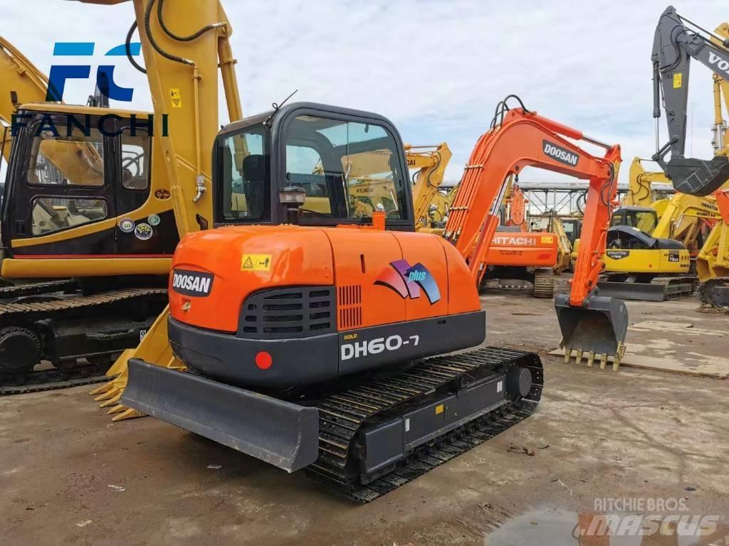 Doosan DH 60 Miniekskavaatorid < 7 t