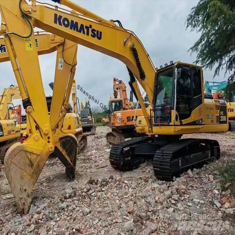 Komatsu 200-8 Roomikekskavaatorid