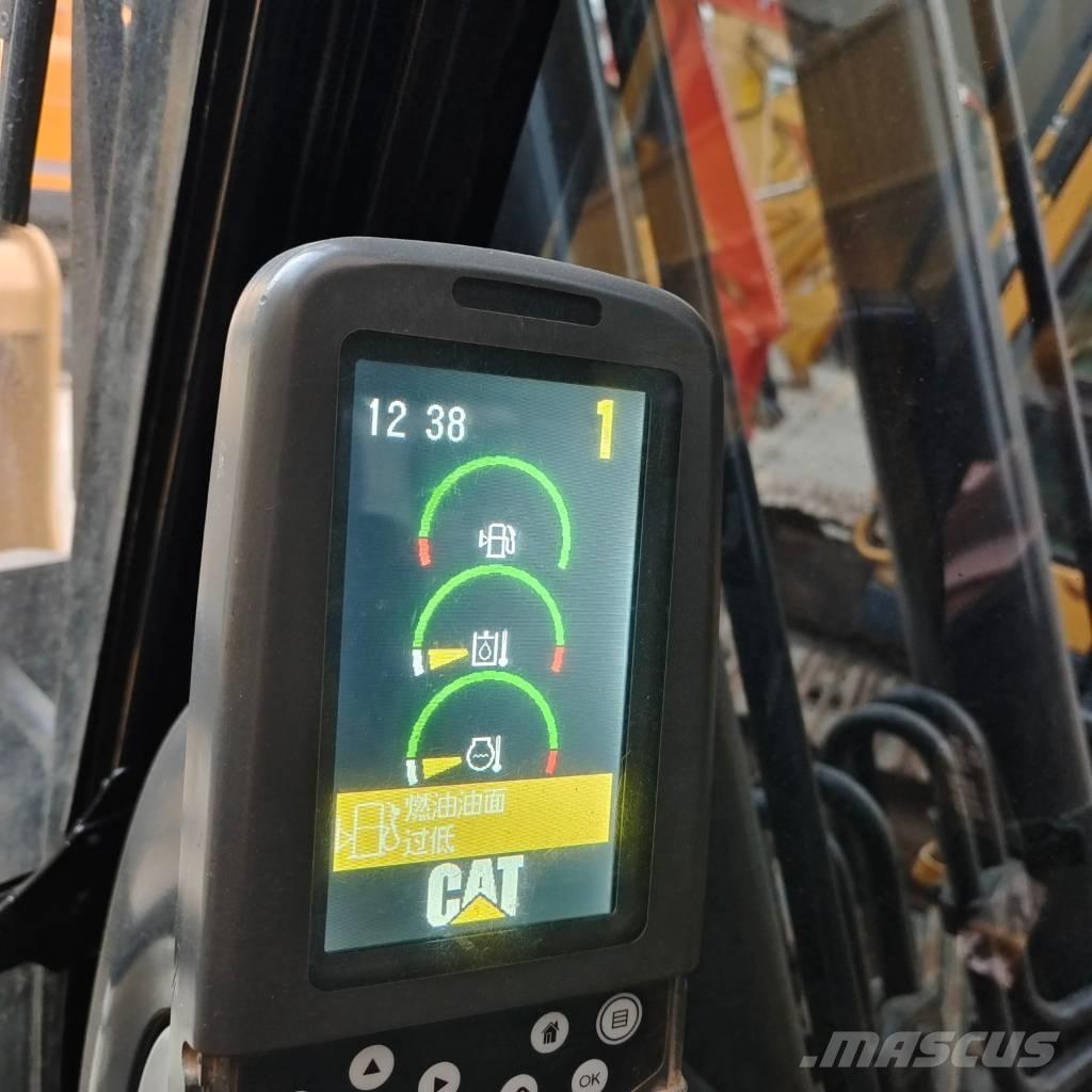 CAT 330 D L Roomikekskavaatorid