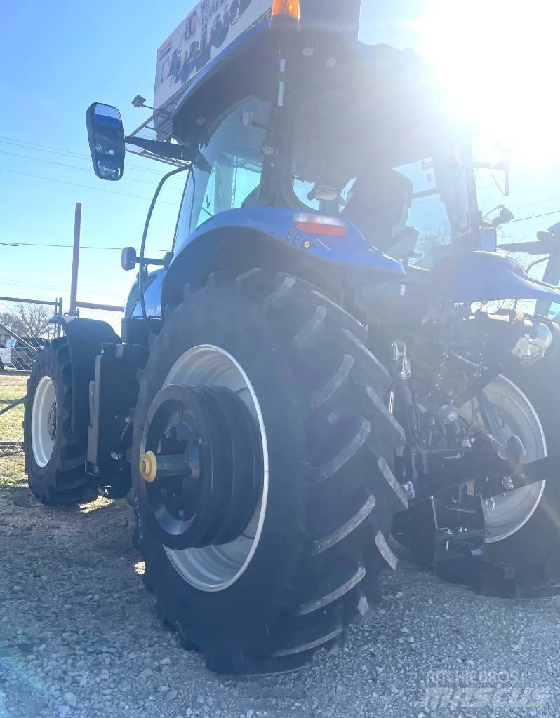 New Holland T 7.210 Traktorid