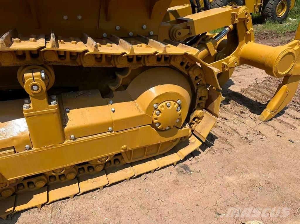 CAT D6G Buldooserid